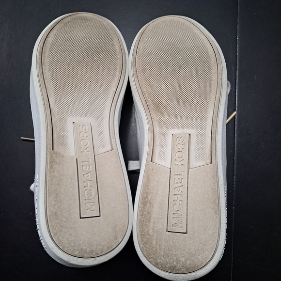 Michael Micael Kors White Sneaker Size 8.5 - Picture 11 of 13